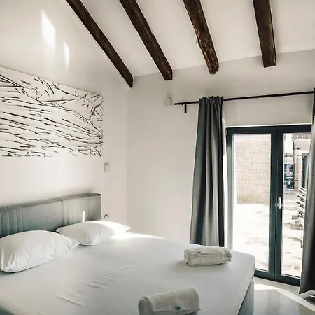 Villa Mala,luxury Retreat With Pool, Sauna & Gym Privlaka (Zadar)