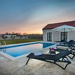 Luxury Mala Villa