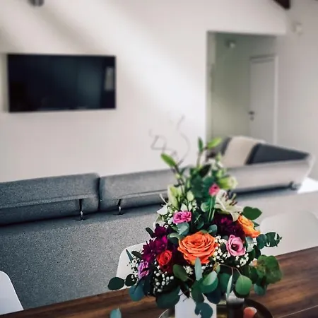 Mala,luxury Retreat With Pool, Sauna & Gym Villa Privlaka (Zadar)