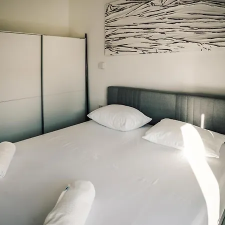 Villa Mala,luxury Retreat With Pool, Sauna & Gym Privlaka (Zadar)