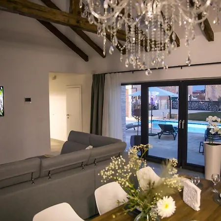 Luxury Mala Villa Privlaka (Zadar)