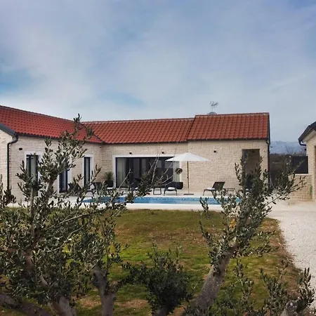 Luxury Mala Villa