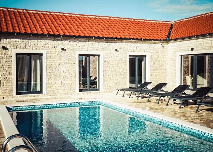 Luxury Mala Villa Privlaka