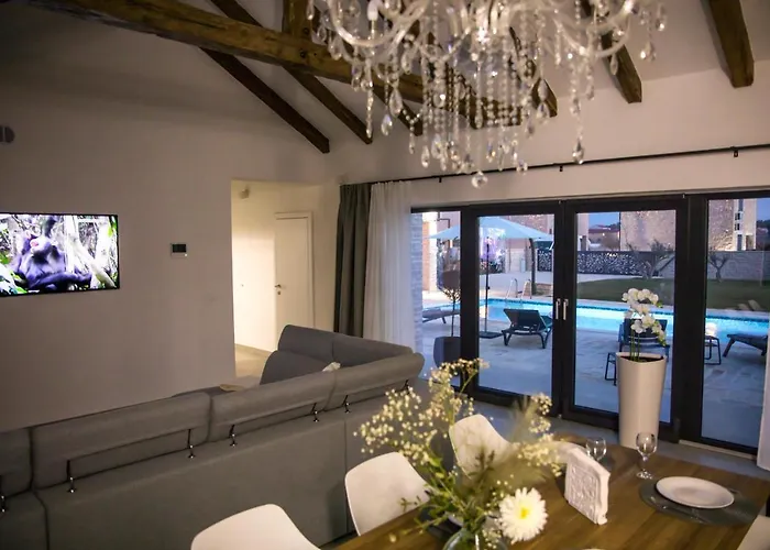 Luxury Mala Villa Privlaka